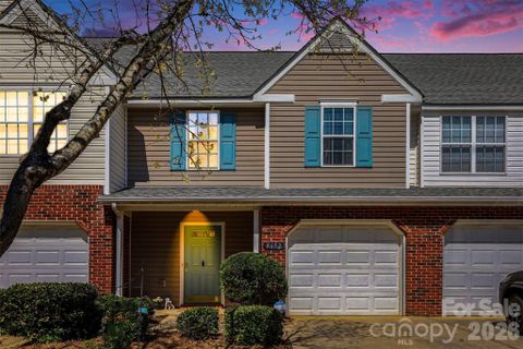 8652 Robinson Forest Drive sold home in Tyler Woods, Charlotte, NC