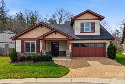 2 Lifestyle Court sold home in Pinnacle At Arabella Heights, Arden, NC