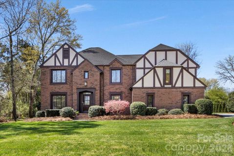 10149 Foxhall Drive sold home in Park Crossing, Charlotte, NC