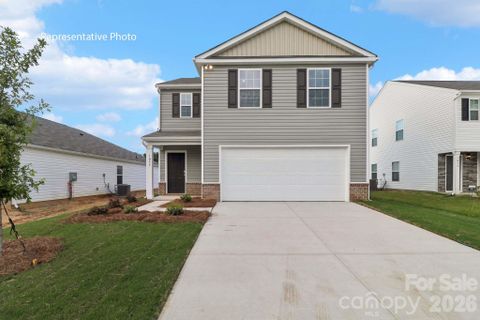 2094 10th Street pending home in Huffman Ridge, Hickory, NC