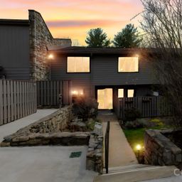 515 Crowfields Lane