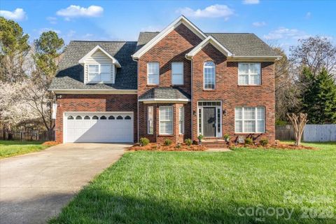 4636 Lenden Hall Court sold home in Cambridge Estates, Gastonia, NC