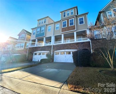 627 Sunfish Lane sold home in Lake Shore On Lake Wylie, Tega Cay, SC