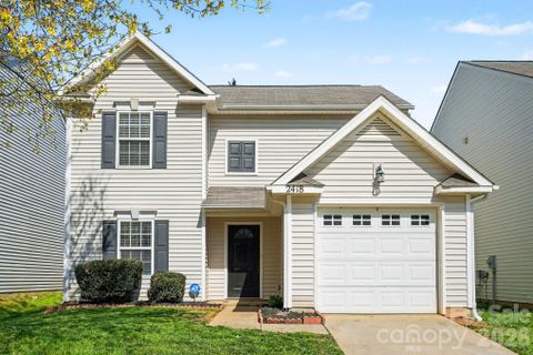 2418 S Cairns Mill Court active home in Belmar Place, Charlotte, NC