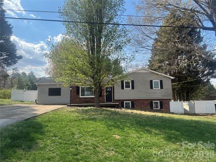 Homes in Eastwood, Hickory