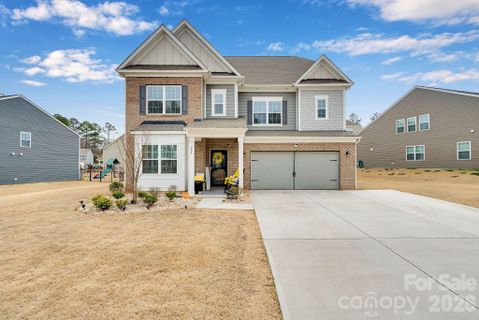 224 Hamptons Cove Road active home in Falls Cove At Lake Norman, Troutman, NC