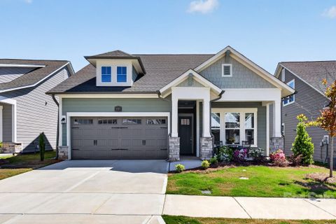 1127 Meander Lane pending home in Encore At Streamside, Waxhaw, NC