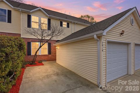 7019 Walnut Ridge Court sold home in Oak Hill Village, Charlotte, NC