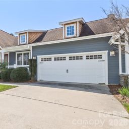 37 Creekside View Drive