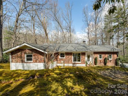 54 Bear Rock Loop Road sold home in Bear Rock Mtn Estates, Hendersonville, NC