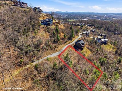 367 Curtain Bluff active home in The Boulders, Hendersonville, NC