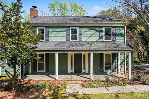 630 Silversmith Drive pending home in Settlers Landing, Charlotte, NC