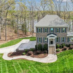 902 Bridgewater Drive