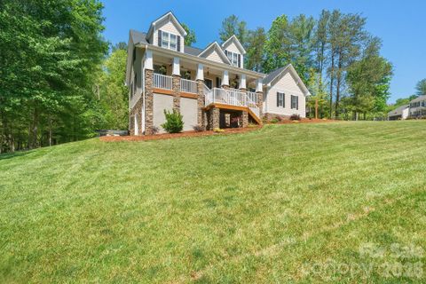 321 Winding Creek Drive pending home in Winding Creek, Morganton, NC