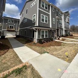 3754 Memorial Parkway