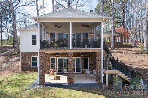 689 Emerald Shores Road sold home in Emerald Shores, Mount Gilead, NC