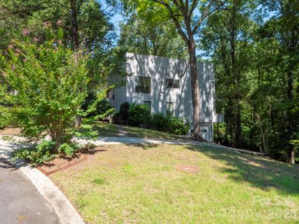 3423 Tinkerbell Lane