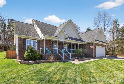 4363 Dusty Ridge Court pending home in Dusty Ridge, Denver, NC