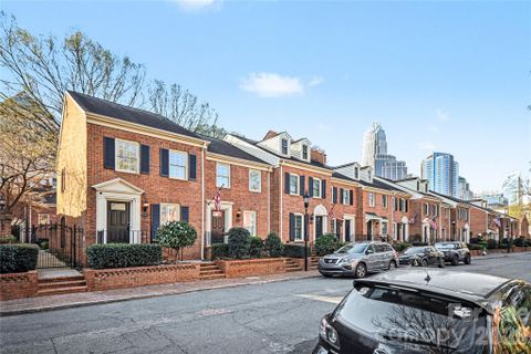 520 N Poplar Street