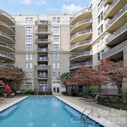 718 W Trade Street