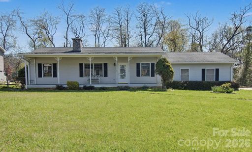 21 Sydney Lane sold home in Windy Hill Farms, Asheville, NC