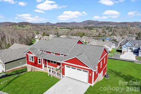 Homes in Vista At Blacksmith Run, Hendersonville
