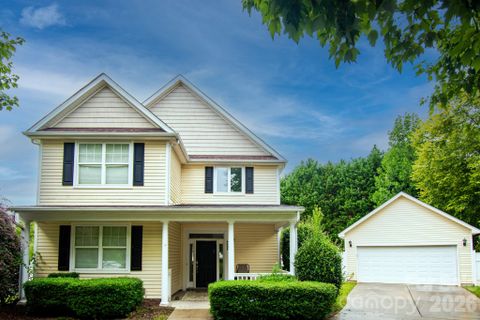 Homes in Oakhurst, Cornelius