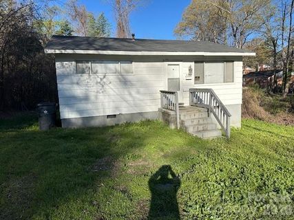 2218 Wilson Avenue pending home in West View, Charlotte, NC