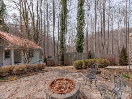 897 Dark Ridge Road sold home in Scotts Creek, Sylva, NC