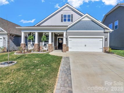 515 Fox Cove Road sold home in Cantrell Hills, Hendersonville, NC