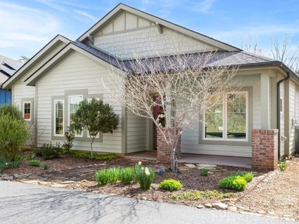 45 Verde Drive sold home in The Villages At Crest Mountain, Asheville, NC