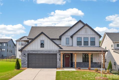355 Linda Carol Lane pending home in Windell Woods, Tega Cay, SC