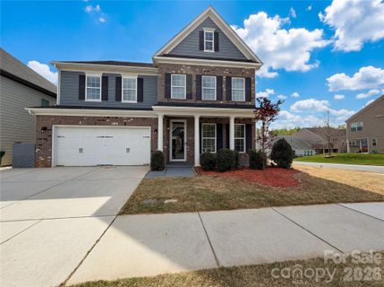 740 Garrett Green Way sold home in Oakland Pointe, Fort Mill, SC