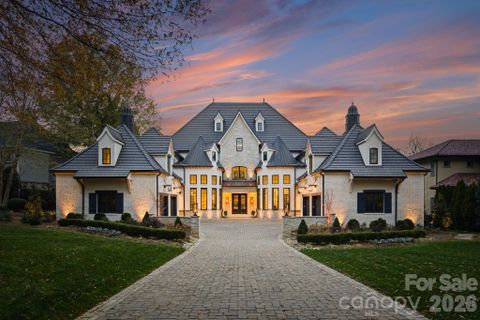 302 Oakmont Lane