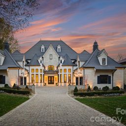 302 Oakmont Lane