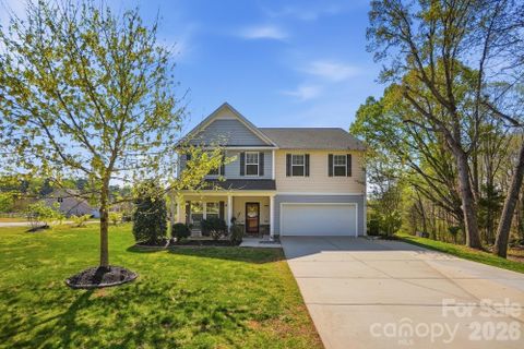 346 Wyndham Forest Circle sold home in Wyndham Forest, Midland, NC