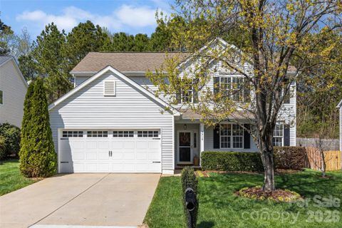 9916 Empire Woods Court sold home in Southampton, Charlotte, NC