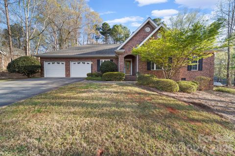 2910 Noritake Trail active home in Crystal Village, Albemarle, NC