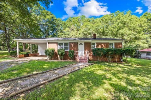 505 Mauney Lane
