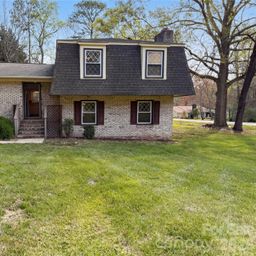 121 Pelham Lane