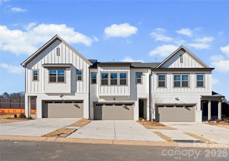 808 Garringer Place