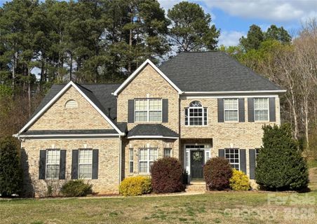 5367 Harvest Hill Drive sold home in Orchard Park, Harrisburg, NC
