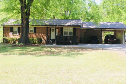 1481 Grace Avenue active home in Erwin Farm, Lancaster, SC