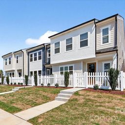 8426 Discovery Lane