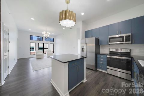 2125 Southend Drive