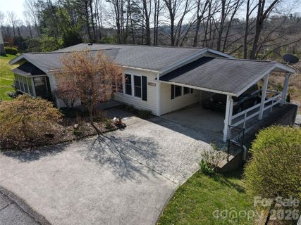 200 Cranbrook Circle sold home in Cumberland Village, Hendersonville, NC