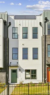 3656 S Tryon Street