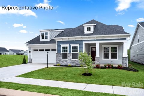 1585 Twin Leaf Road pending home in Brook Run, Fort Mill, SC