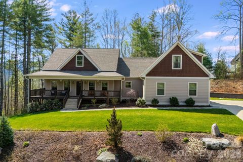 319 Morning Air Lane sold home in Old Orchard, Hendersonville, NC