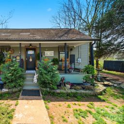 507 Oak Street
